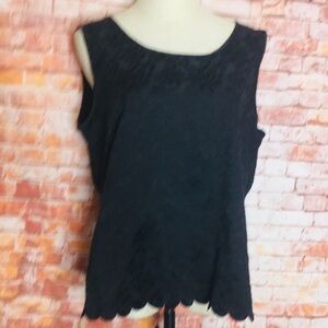 Covington Solid Black Sleeveless Jacquard Keyhole Blouse